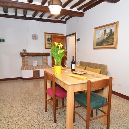 Appartamento Il Nespolo San Gimignano Luaran gambar