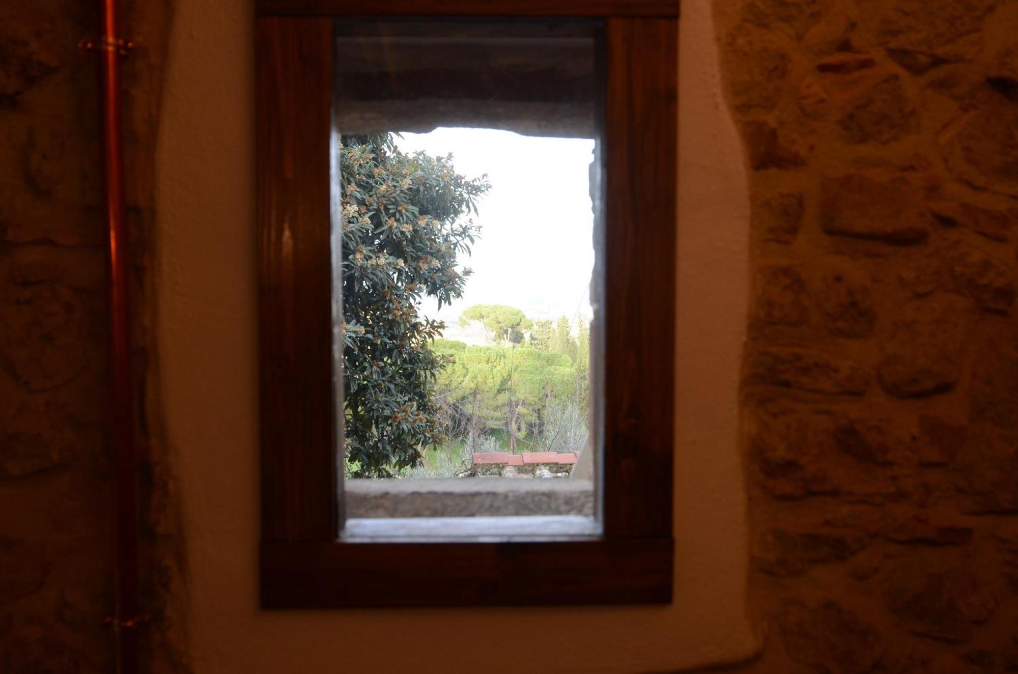 Appartamento Il Nespolo San Gimignano Luaran gambar
