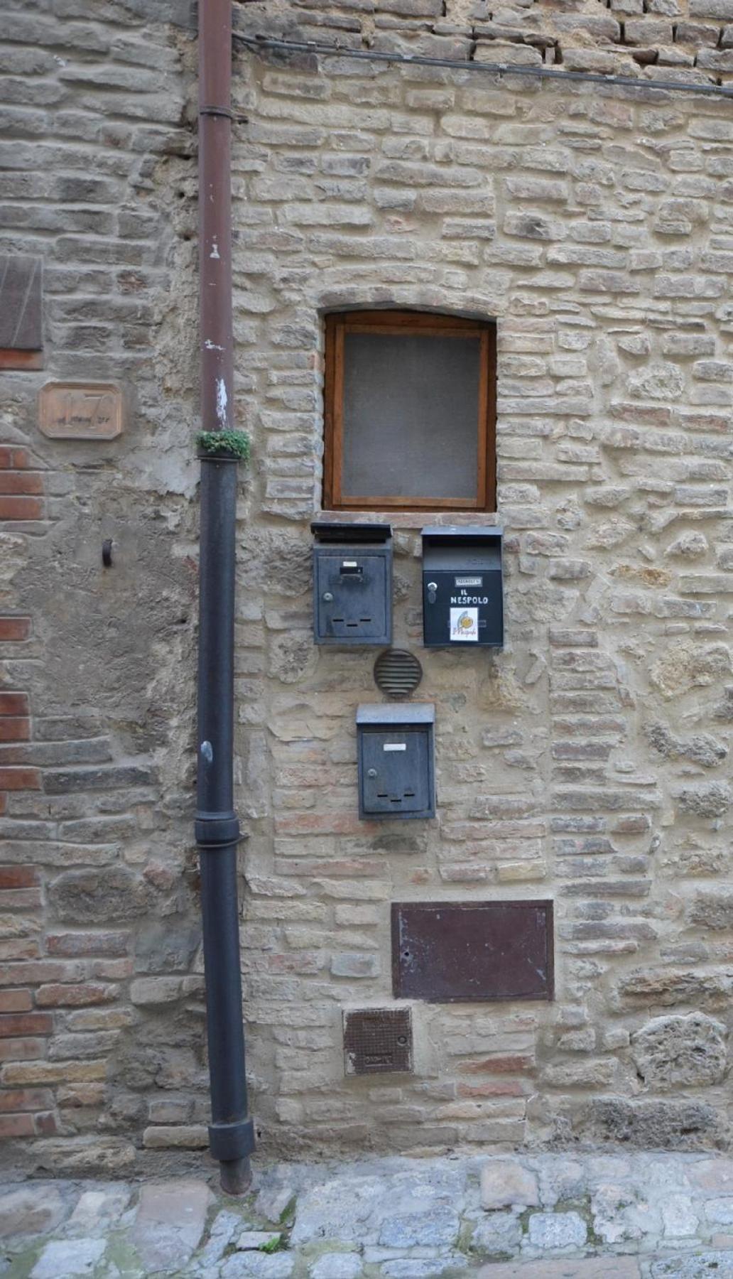 Appartamento Il Nespolo San Gimignano Luaran gambar