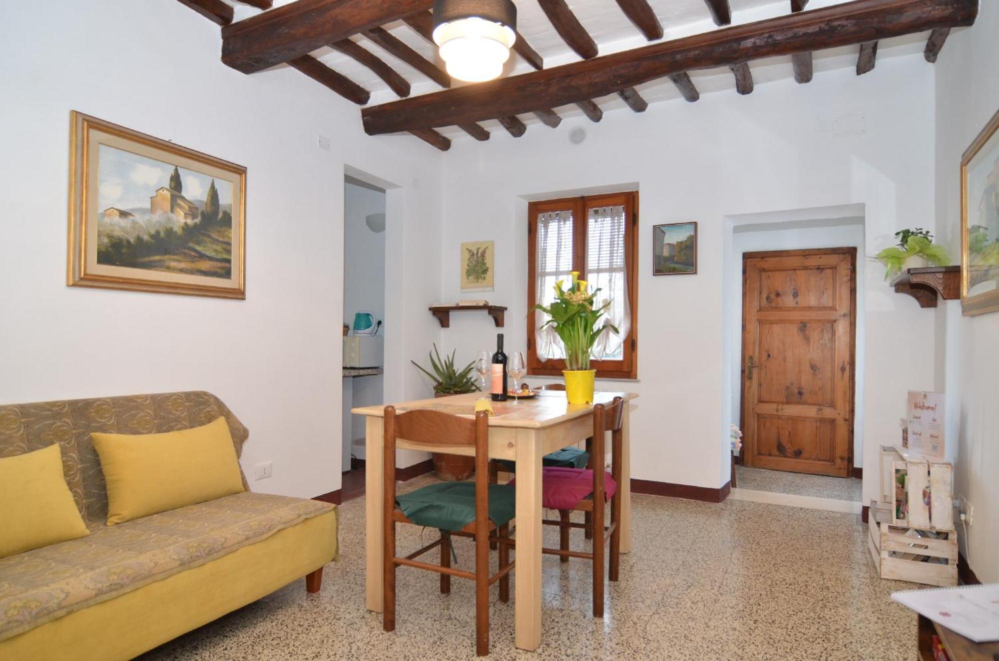 Appartamento Il Nespolo San Gimignano Luaran gambar