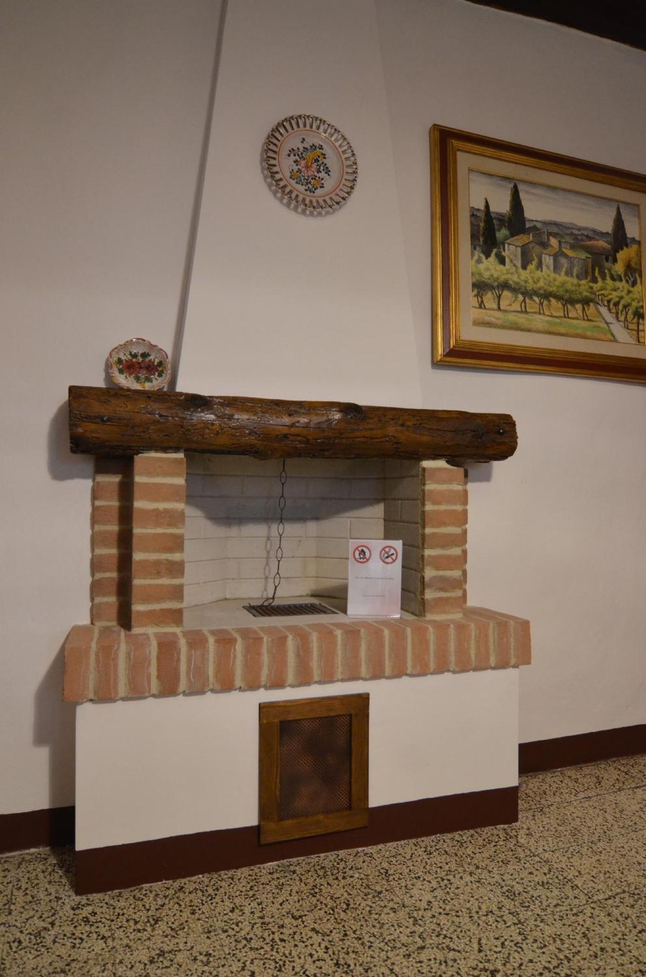 Appartamento Il Nespolo San Gimignano Luaran gambar